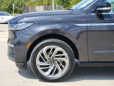 2025 Lincoln Navigator L Reserve