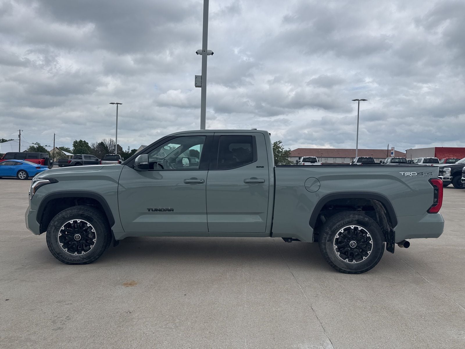 2022 Toyota Tundra SR5