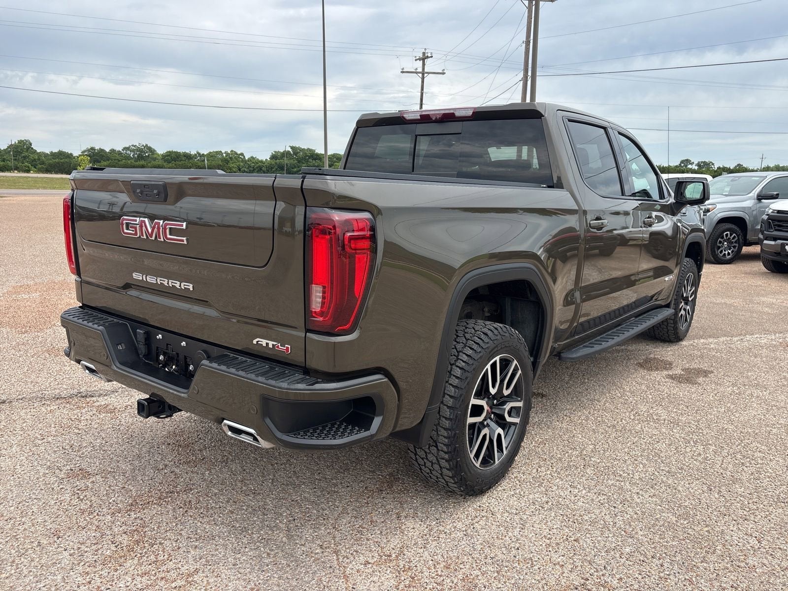 2023 GMC Sierra 1500 AT4