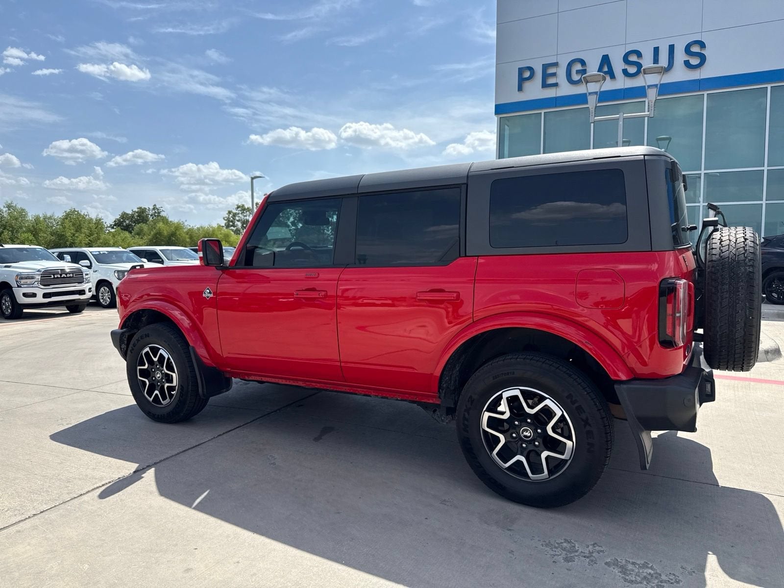 2022 Ford Bronco Base