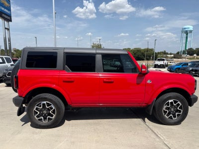 2022 Ford Bronco Base