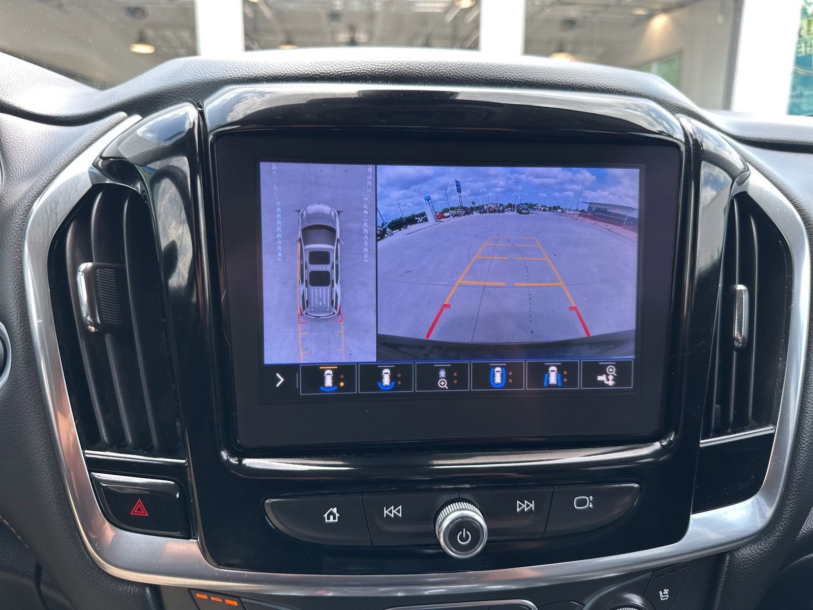 2021 Chevrolet Traverse Premier