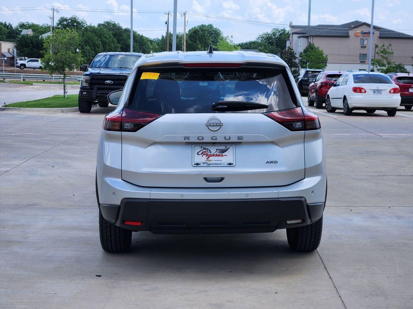 2024 Nissan Rogue S