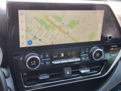 2023 Toyota Highlander Hybrid XLE Bronze