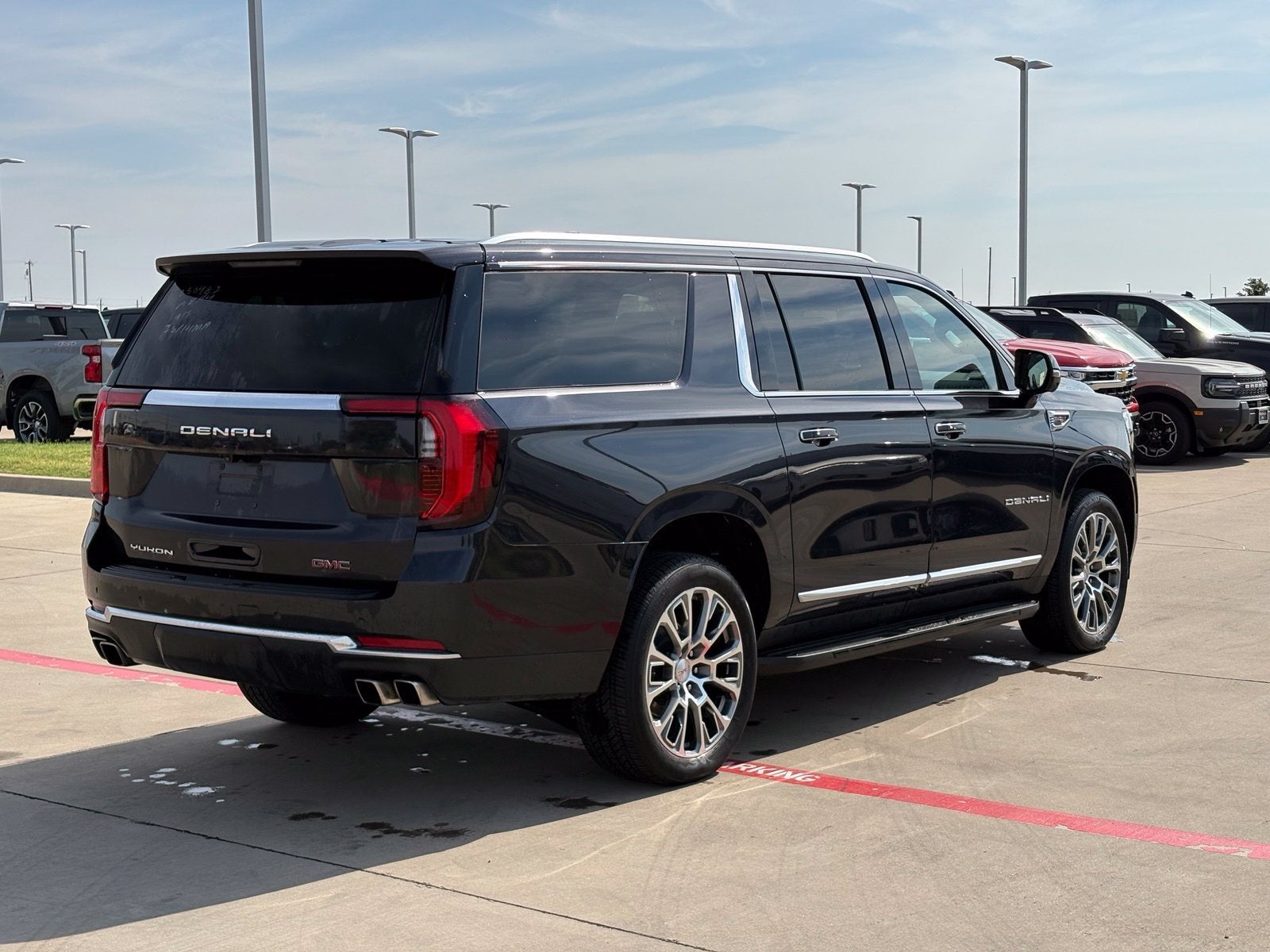 2025 GMC Yukon XL Denali