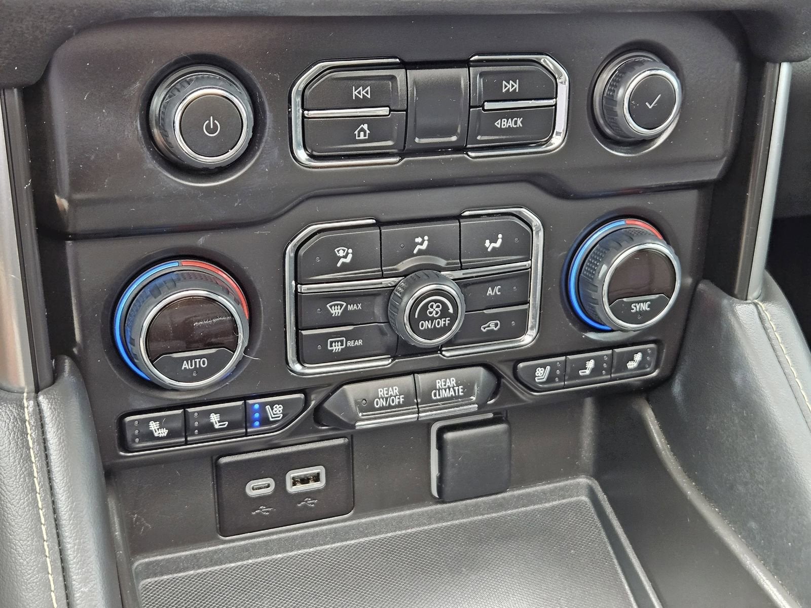 2024 Chevrolet Tahoe Premier
