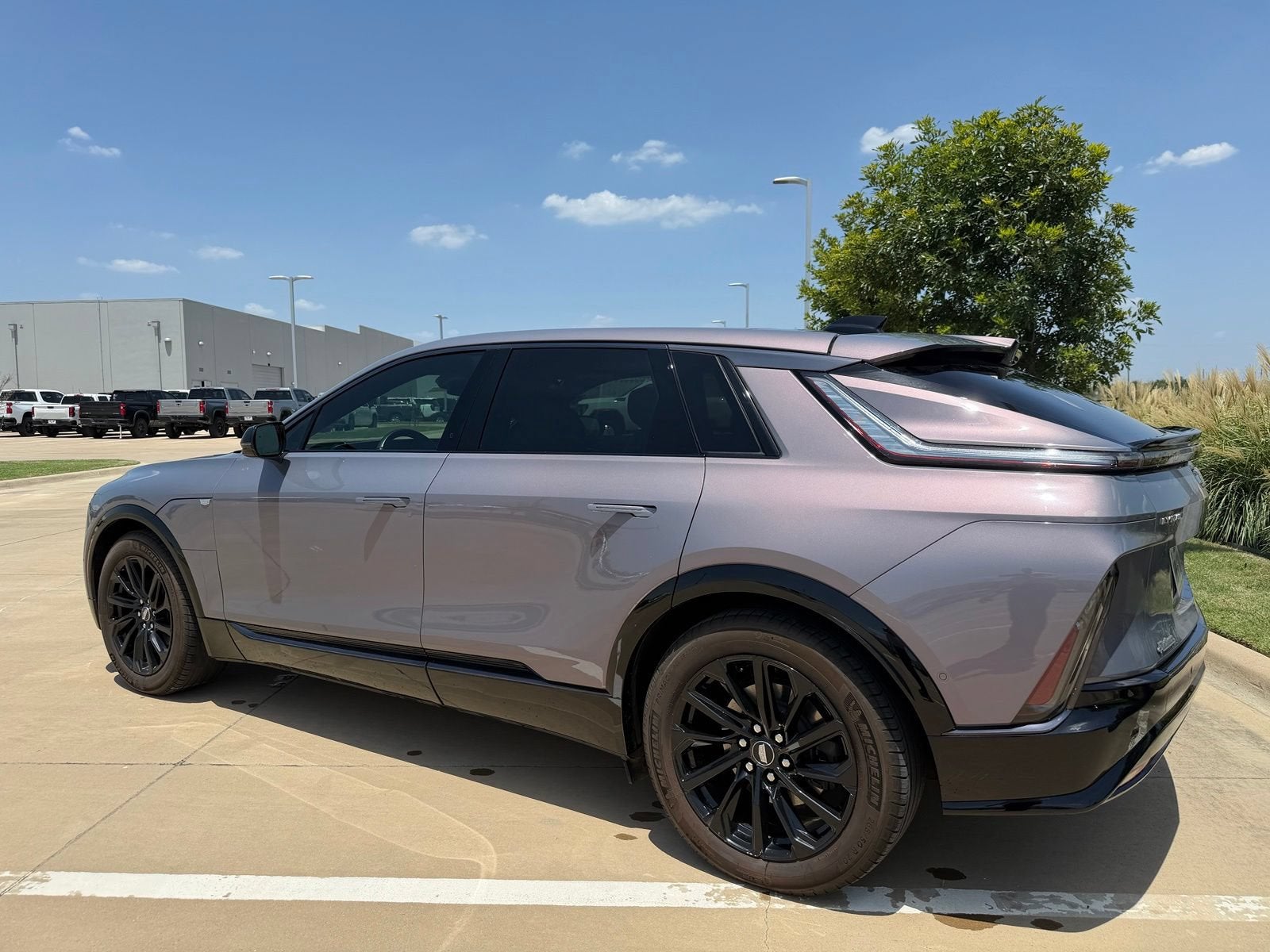 2024 Cadillac LYRIQ Sport 2