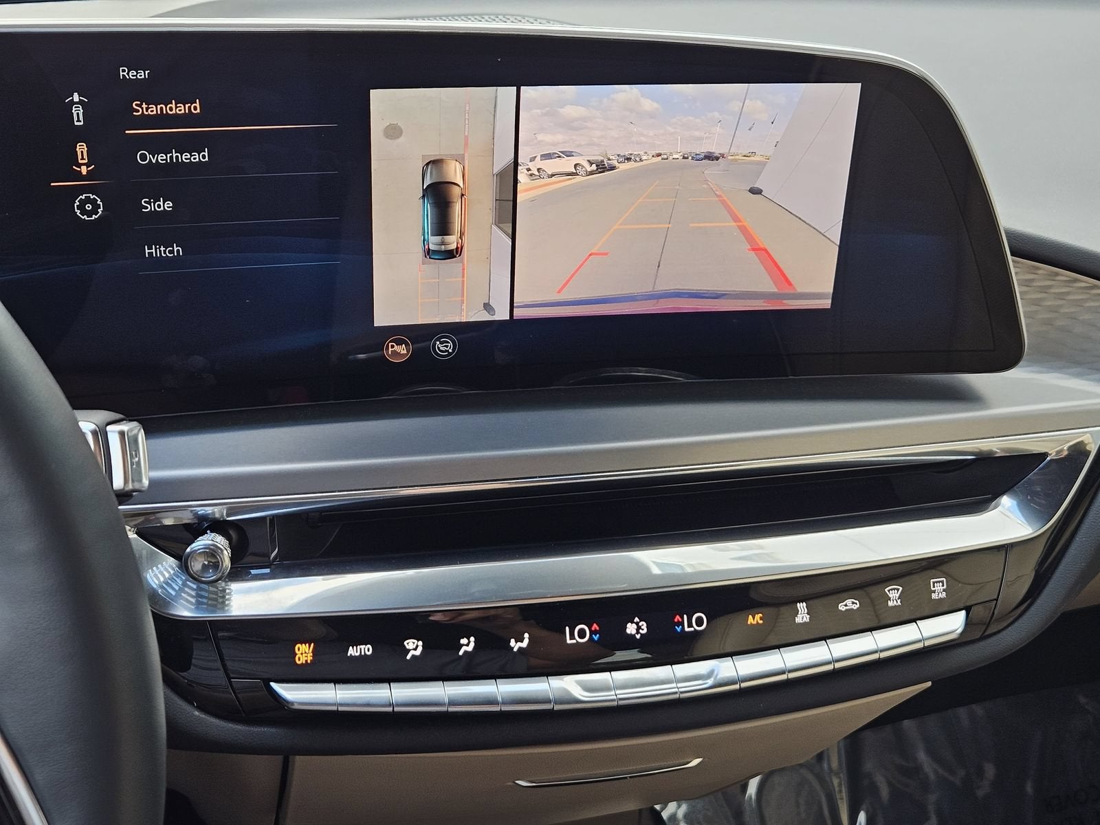 2024 Cadillac LYRIQ Sport 3