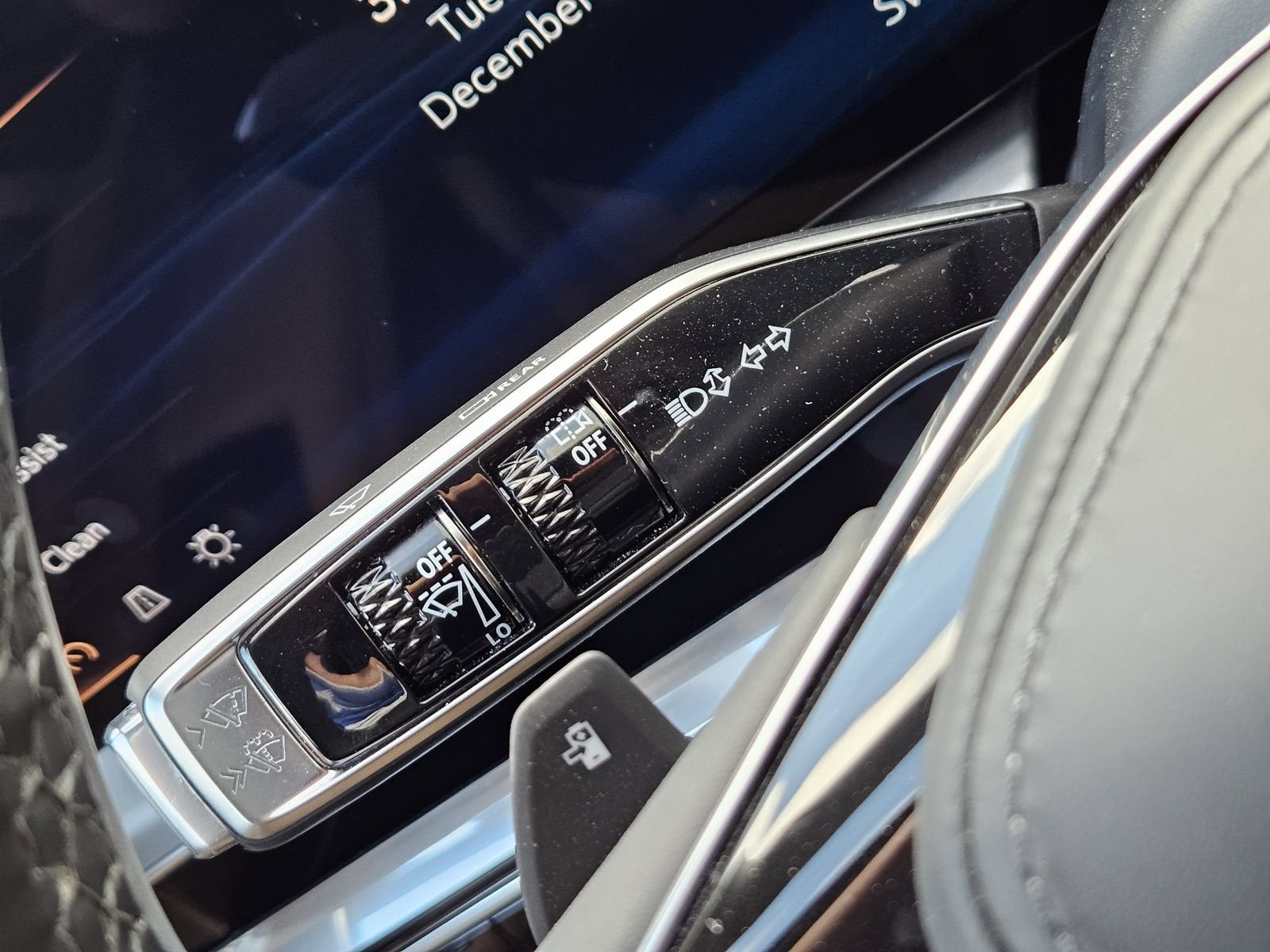 2024 Cadillac LYRIQ Sport 3