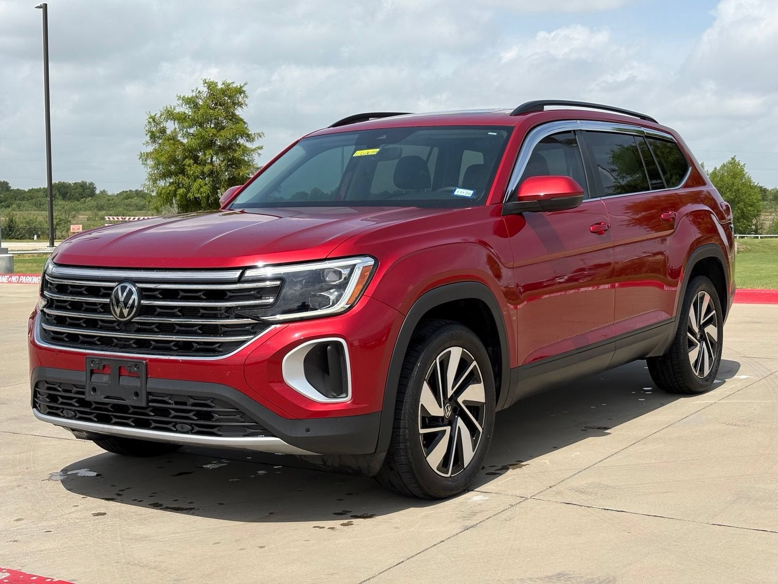 2024 Volkswagen Atlas 2.0T SE w/Technology