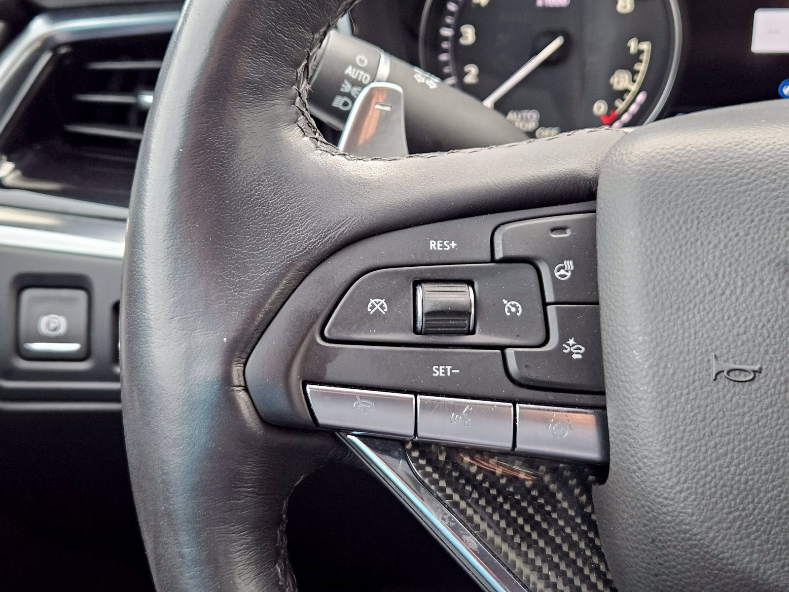 2023 Cadillac XT6 Sport