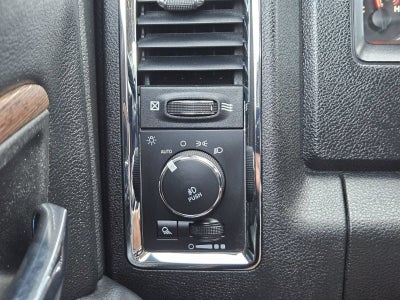 2018 RAM 2500 Laramie Crew Cab 4x4 6'4" Box