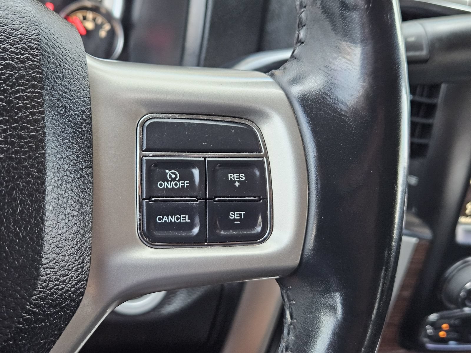 2018 RAM 2500 Laramie Crew Cab 4x4 6'4" Box