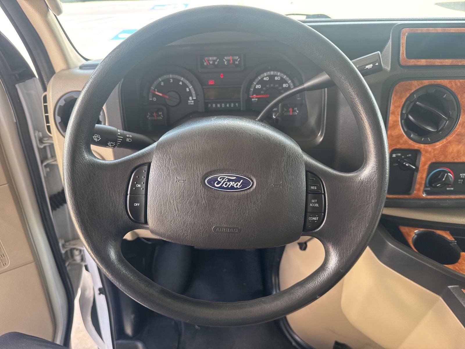 2018 Ford E-450SD Base