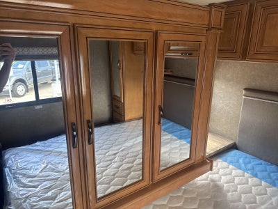 2018 Ford E-450SD Base