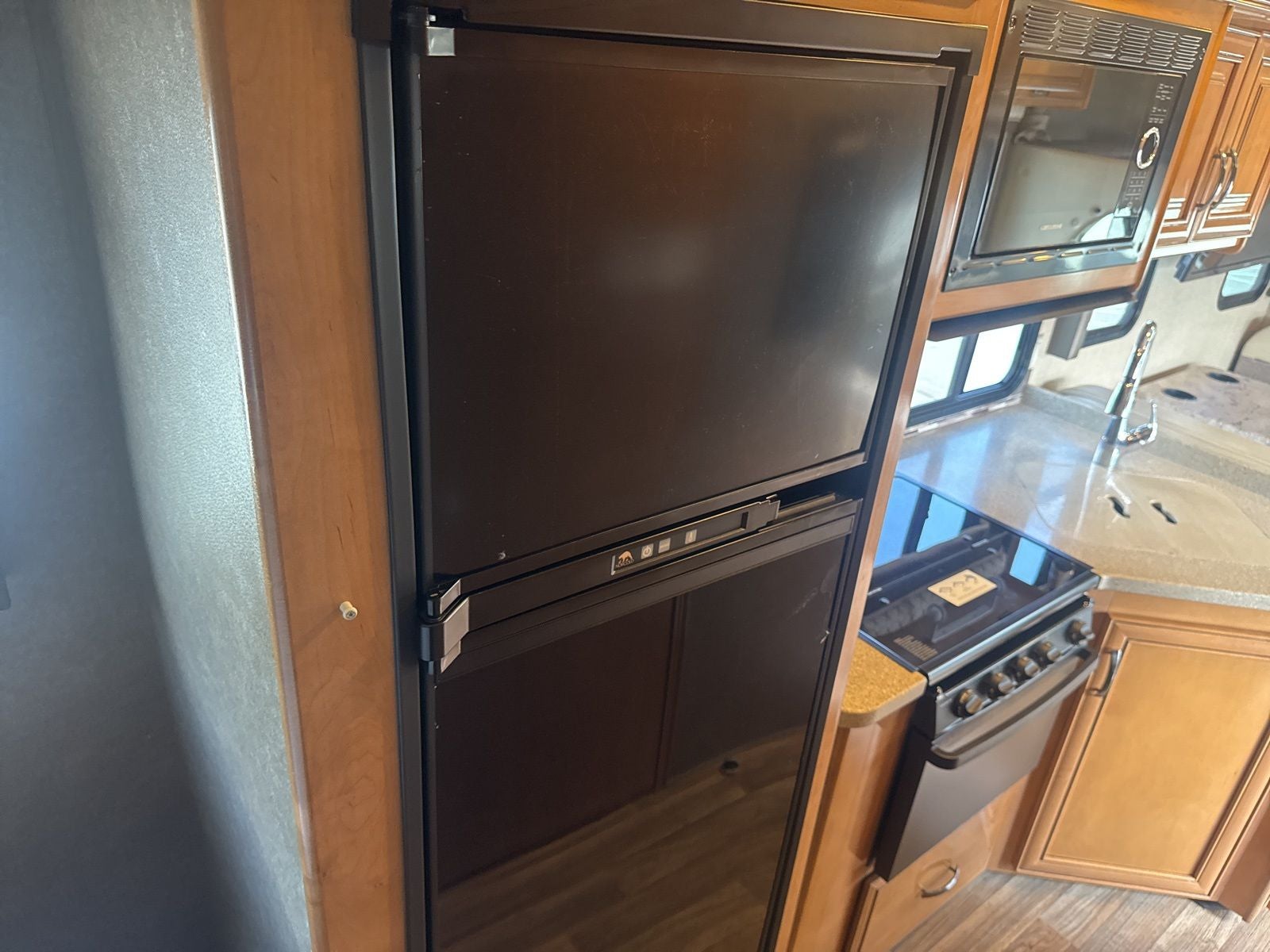 2018 Ford E-450SD Base