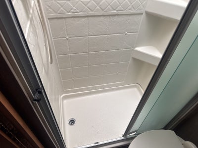 2018 Ford E-450SD Base
