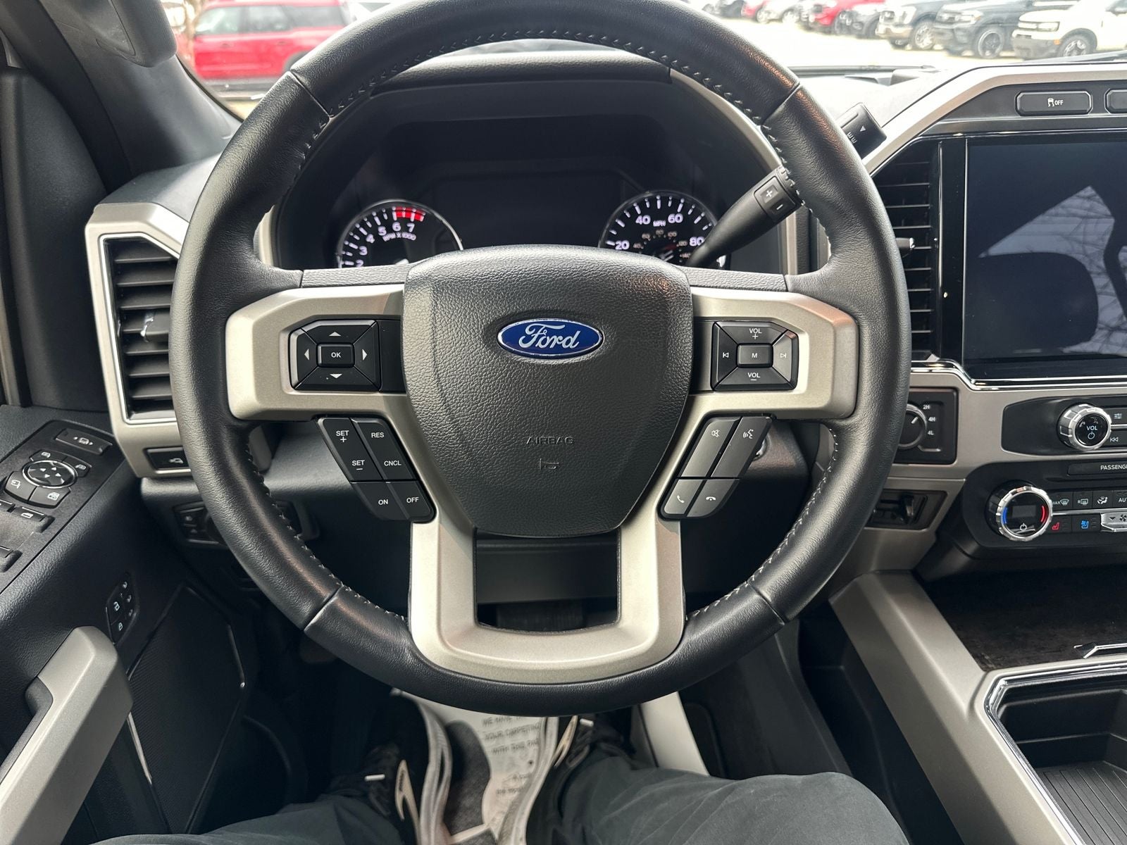 2022 Ford F-350SD Lariat