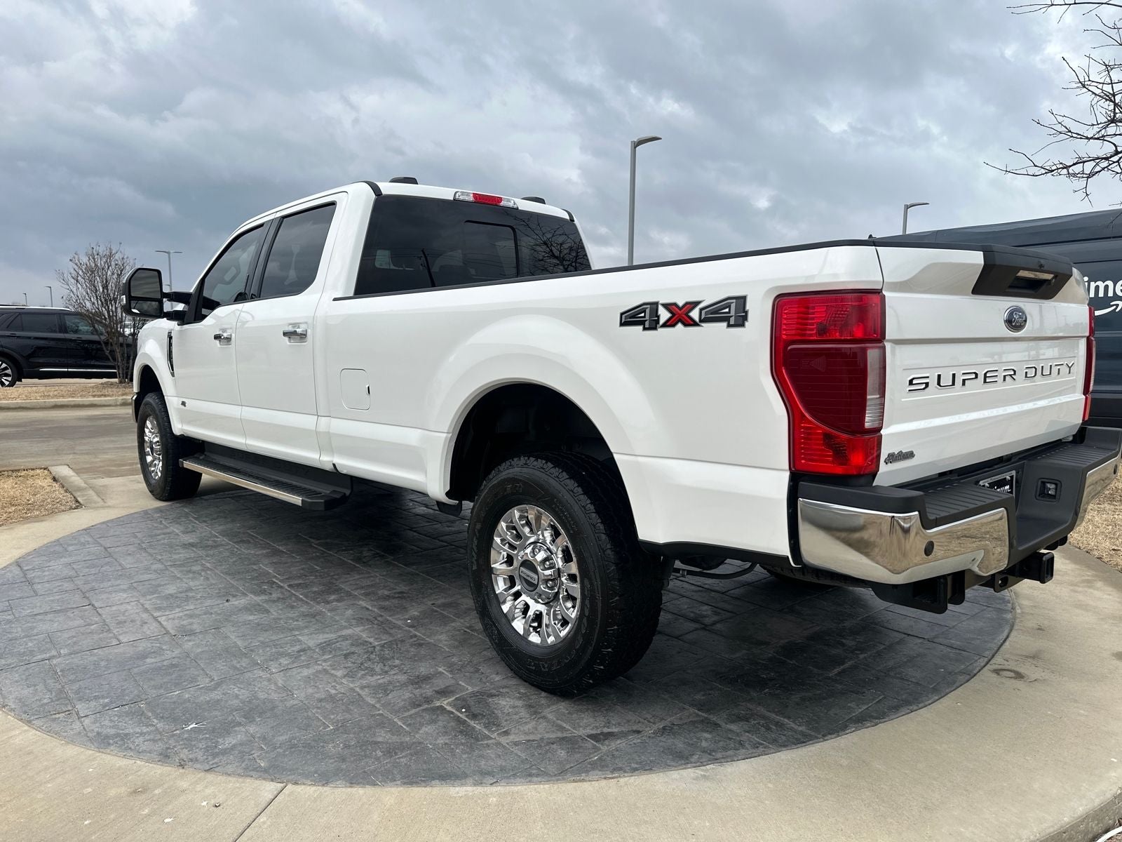 2022 Ford F-350SD Lariat