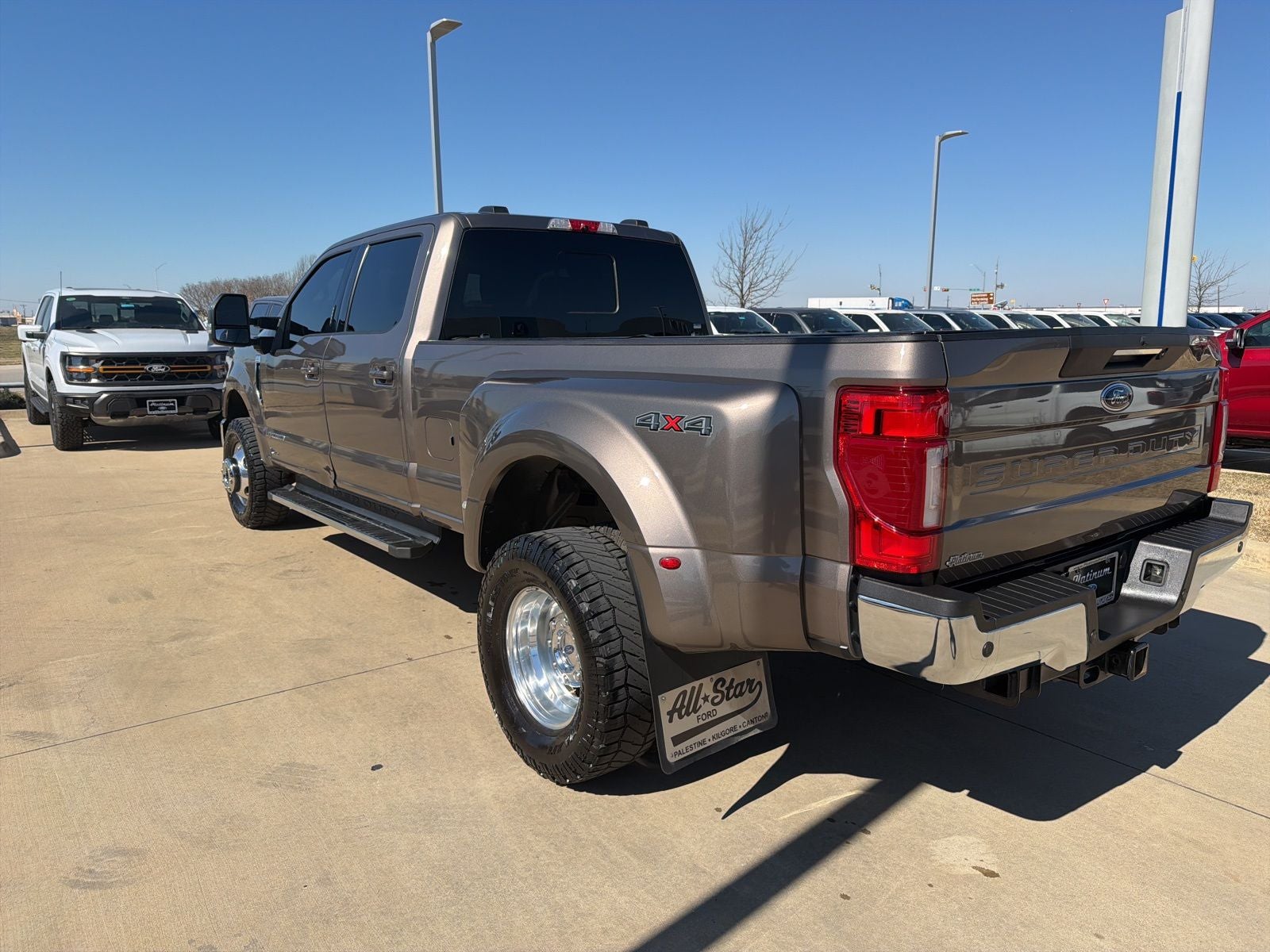 2022 Ford F-350SD Lariat DRW