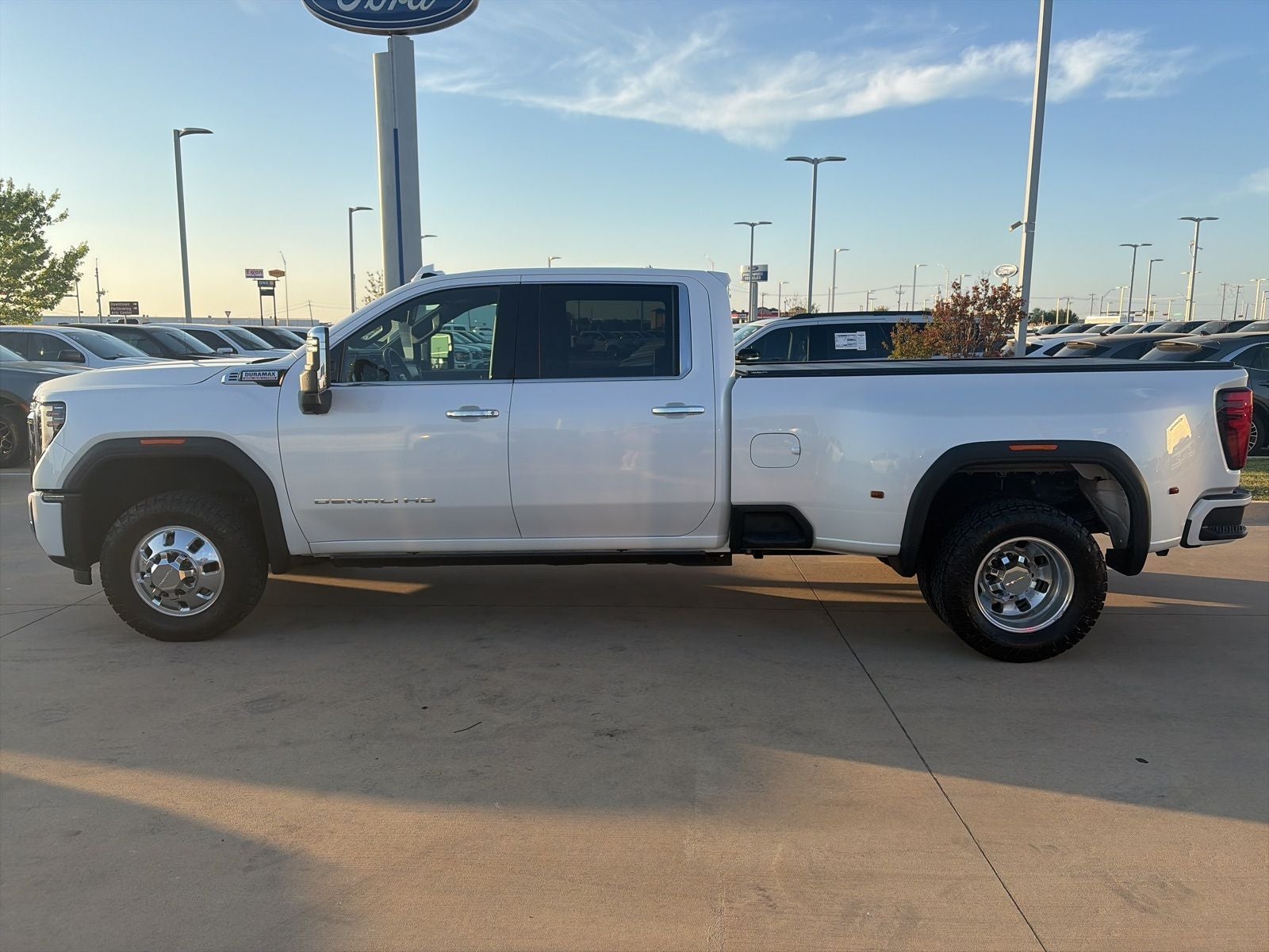 2024 GMC Sierra 3500HD Denali