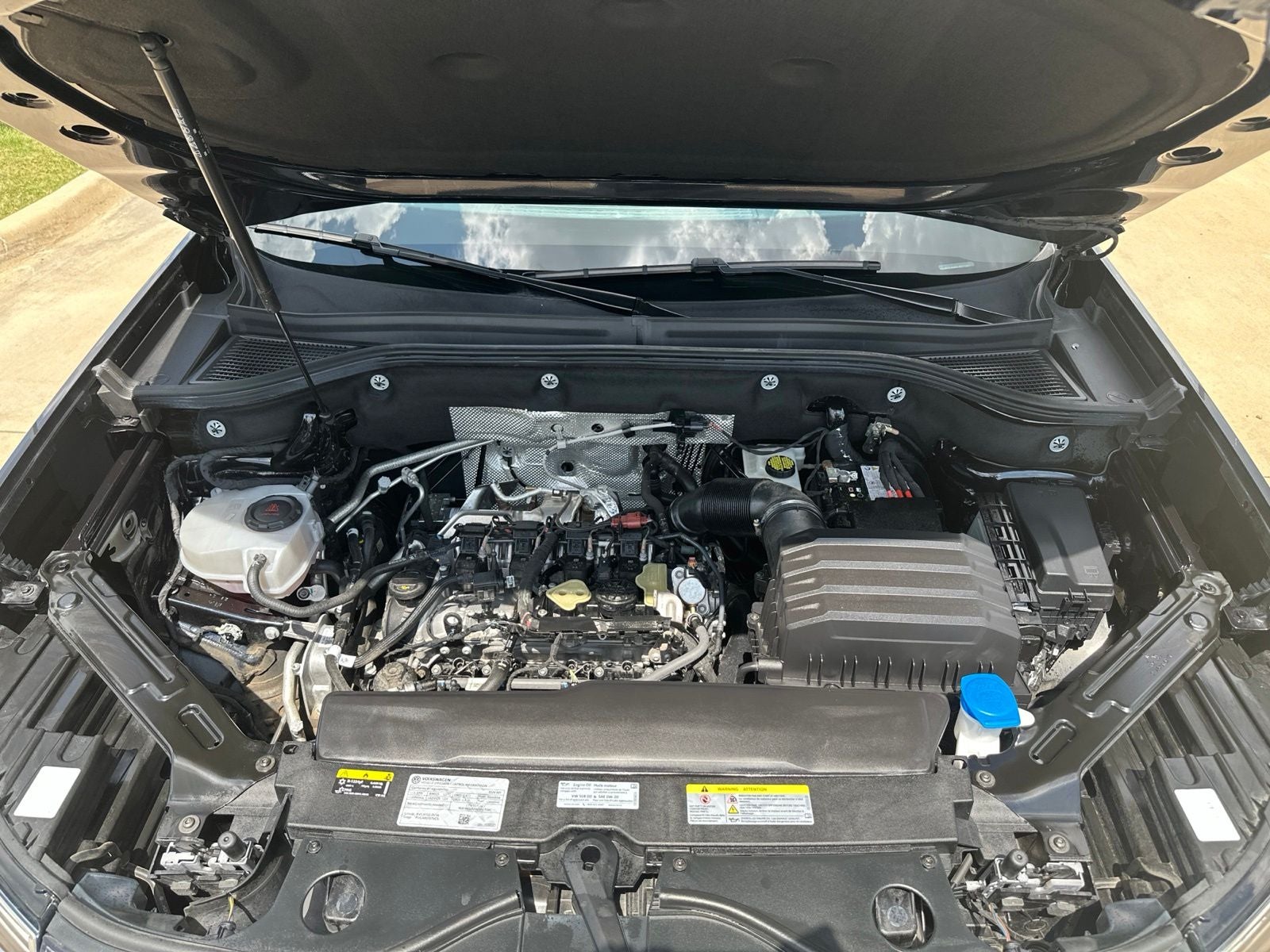 2024 Volkswagen Atlas 2.0T SE w/Technology