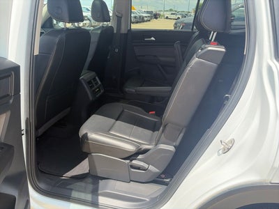 2022 Volkswagen Atlas 2.0T SE w/Technology