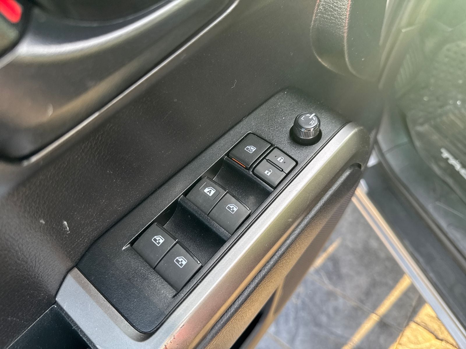 2020 Toyota Tacoma SR5 V6