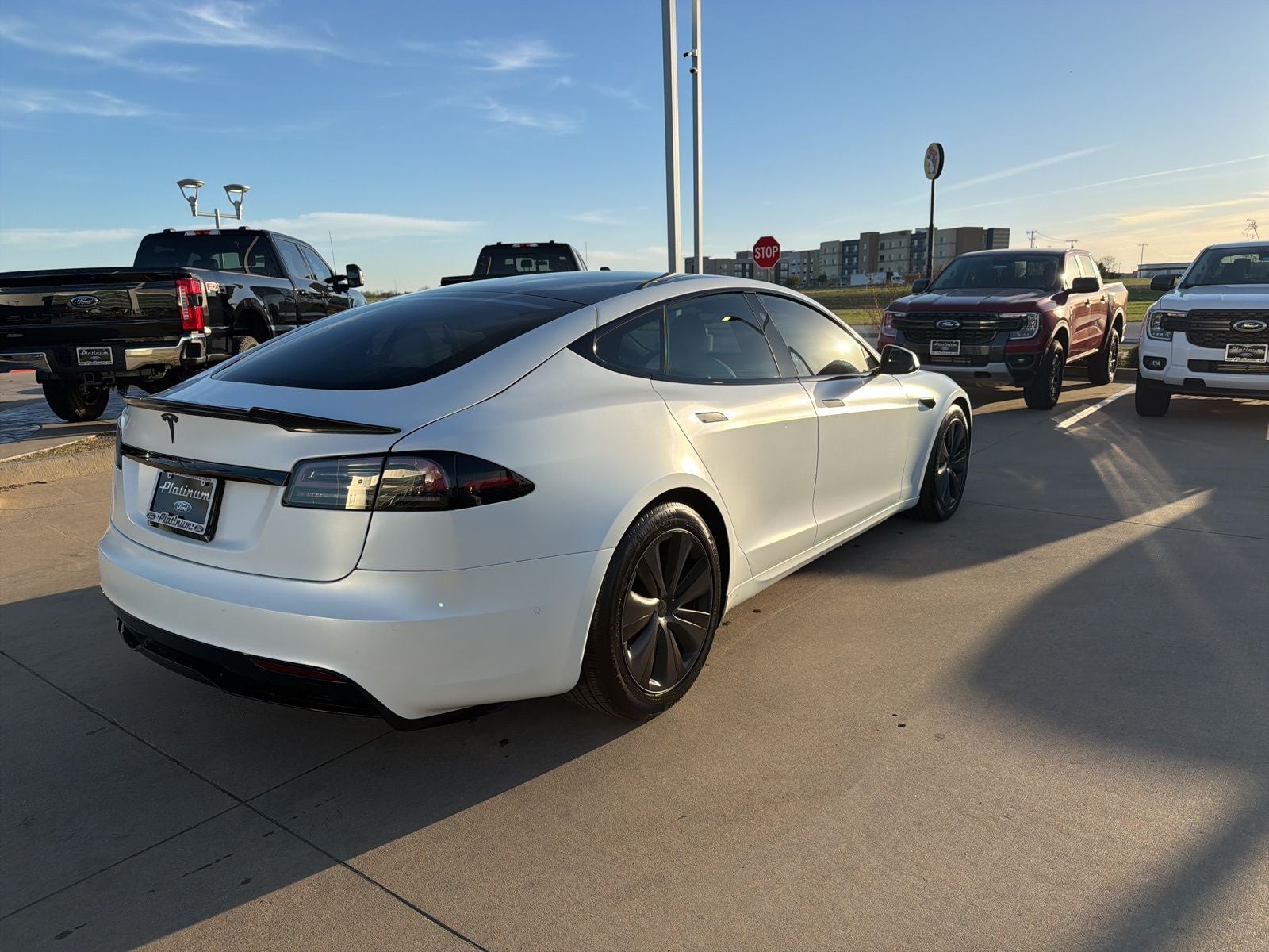2023 Tesla Model S Base