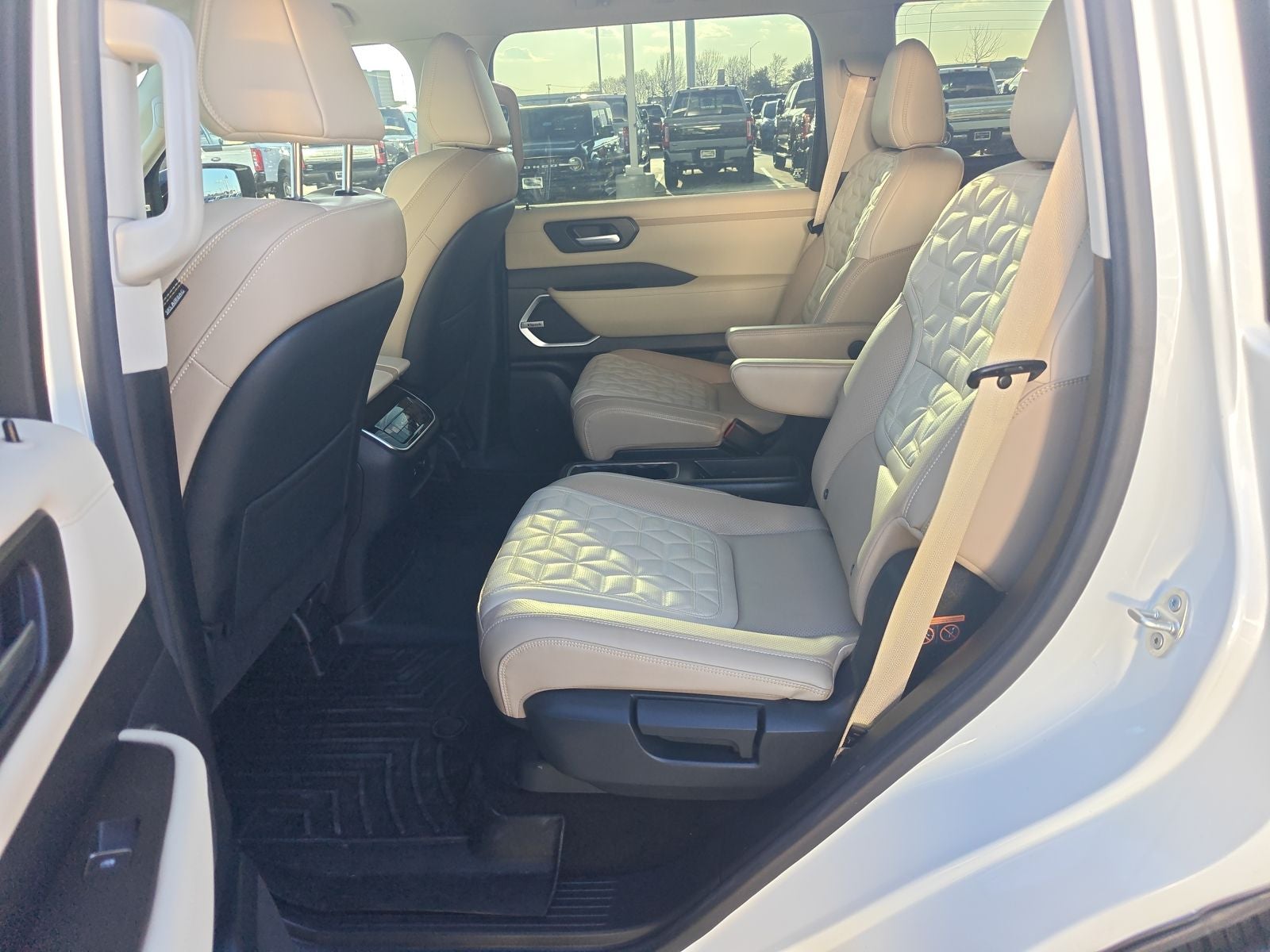 2025 Nissan Armada Platinum Reserve