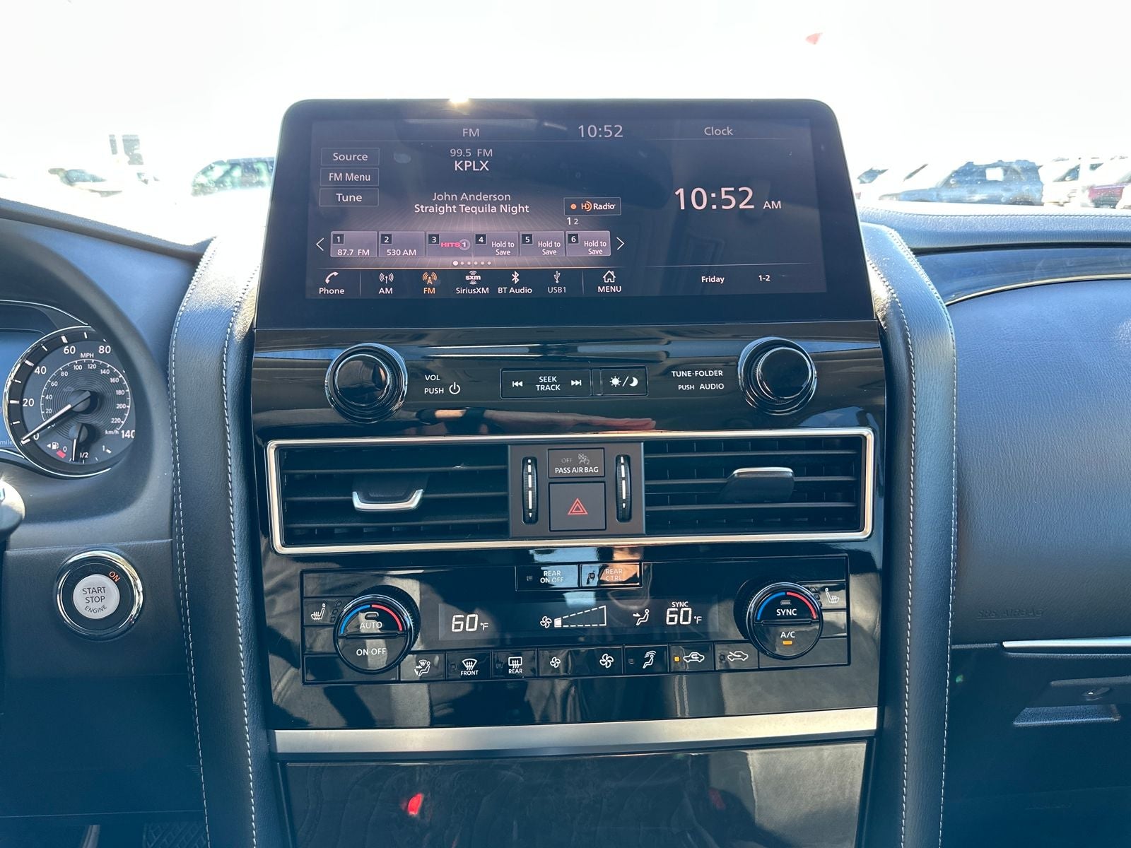 2024 INFINITI QX80 LUXE