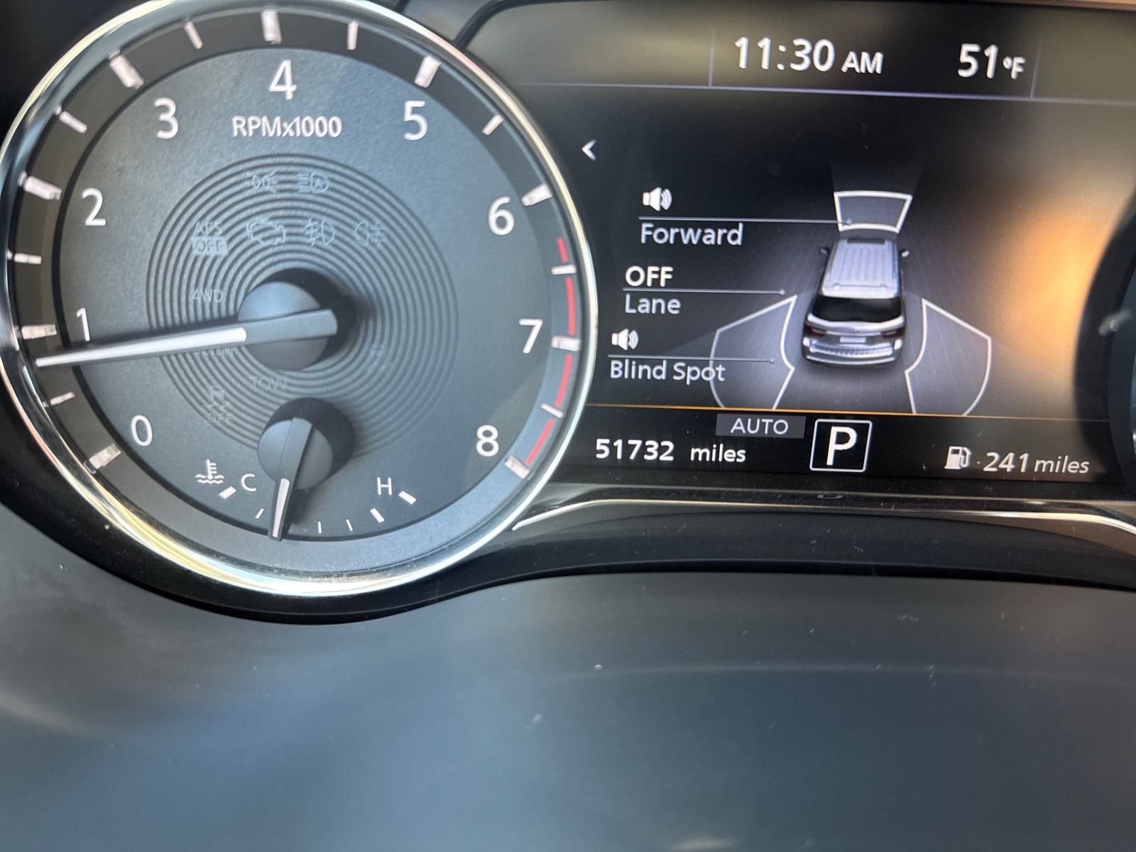 2024 INFINITI QX80 LUXE