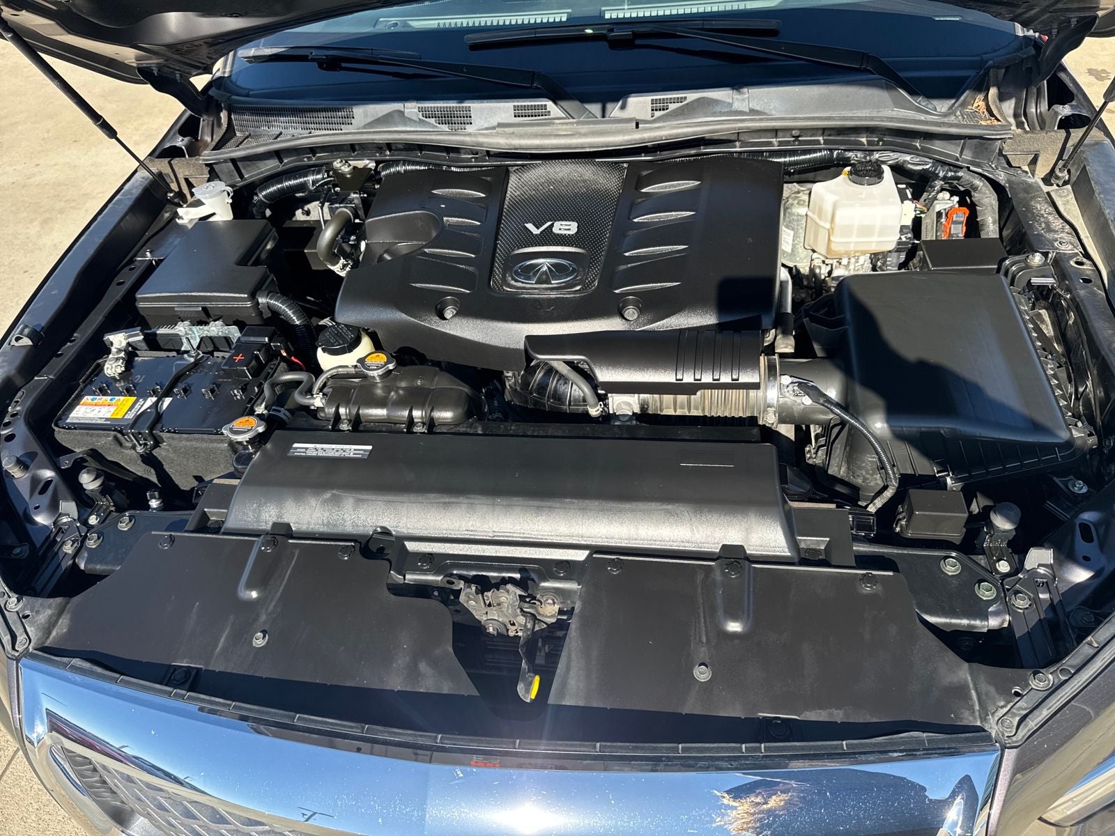 2024 INFINITI QX80 LUXE