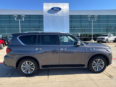 2024 INFINITI QX80 LUXE