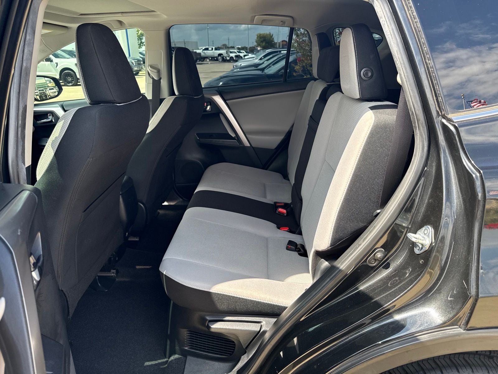 2016 Toyota RAV4 Hybrid XLE