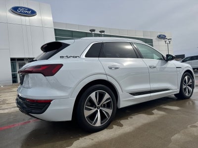 2024 Audi Q8 e-tron Premium quattro