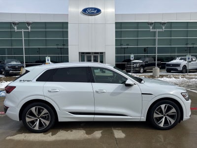 2024 Audi Q8 e-tron Premium quattro