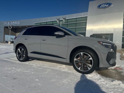 2024 Audi Q4 e-tron Premium quattro